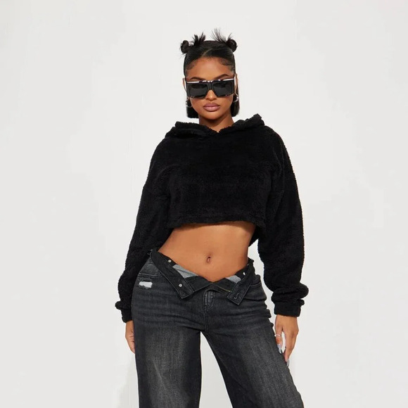 Favlux Black Fuzzy Teddy Pullover Cropped Hoodie Sweatshirt Women's Size Large - Picture 1 of 4